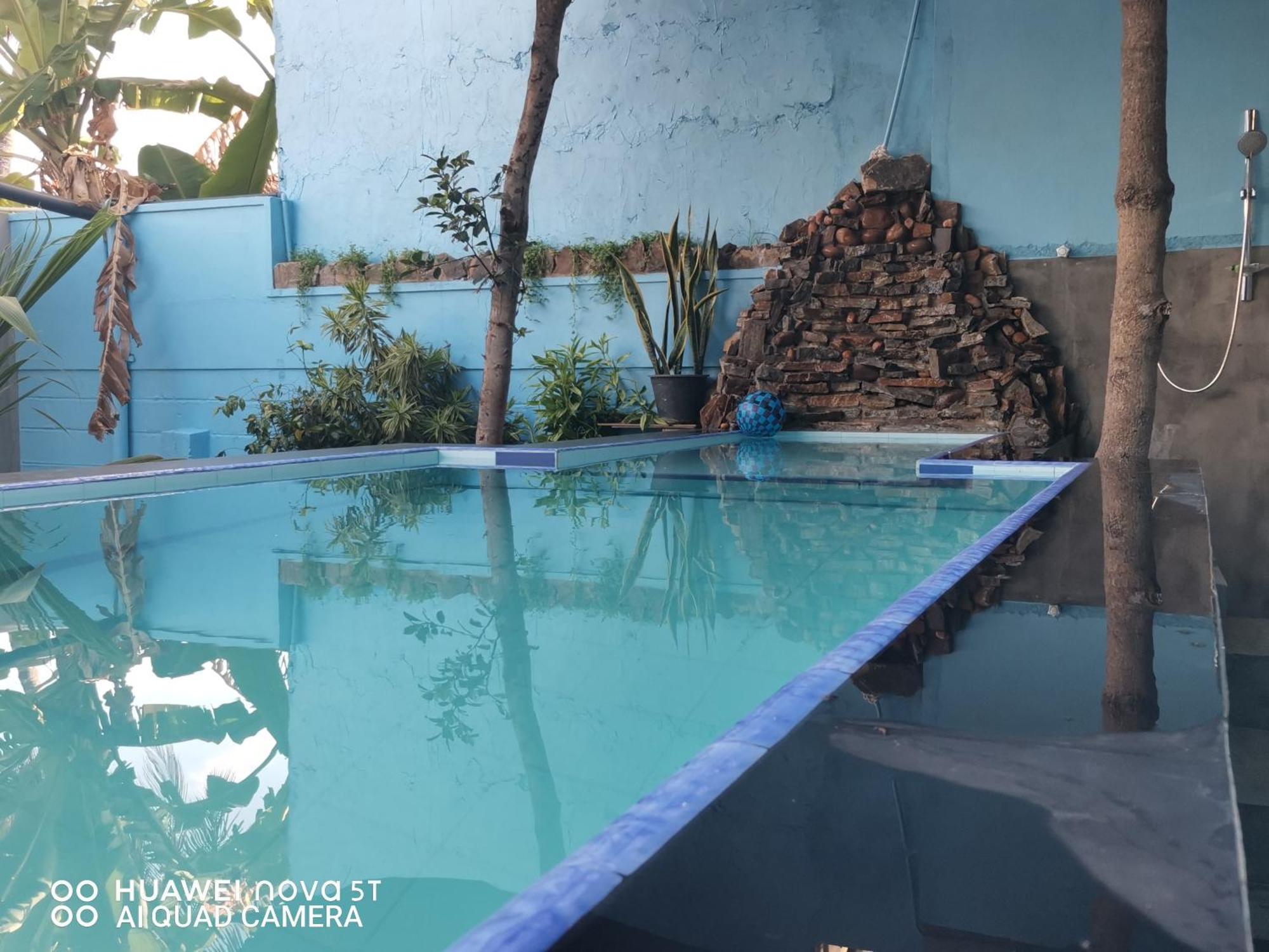 Bee Cottage Negombo Bagian luar foto