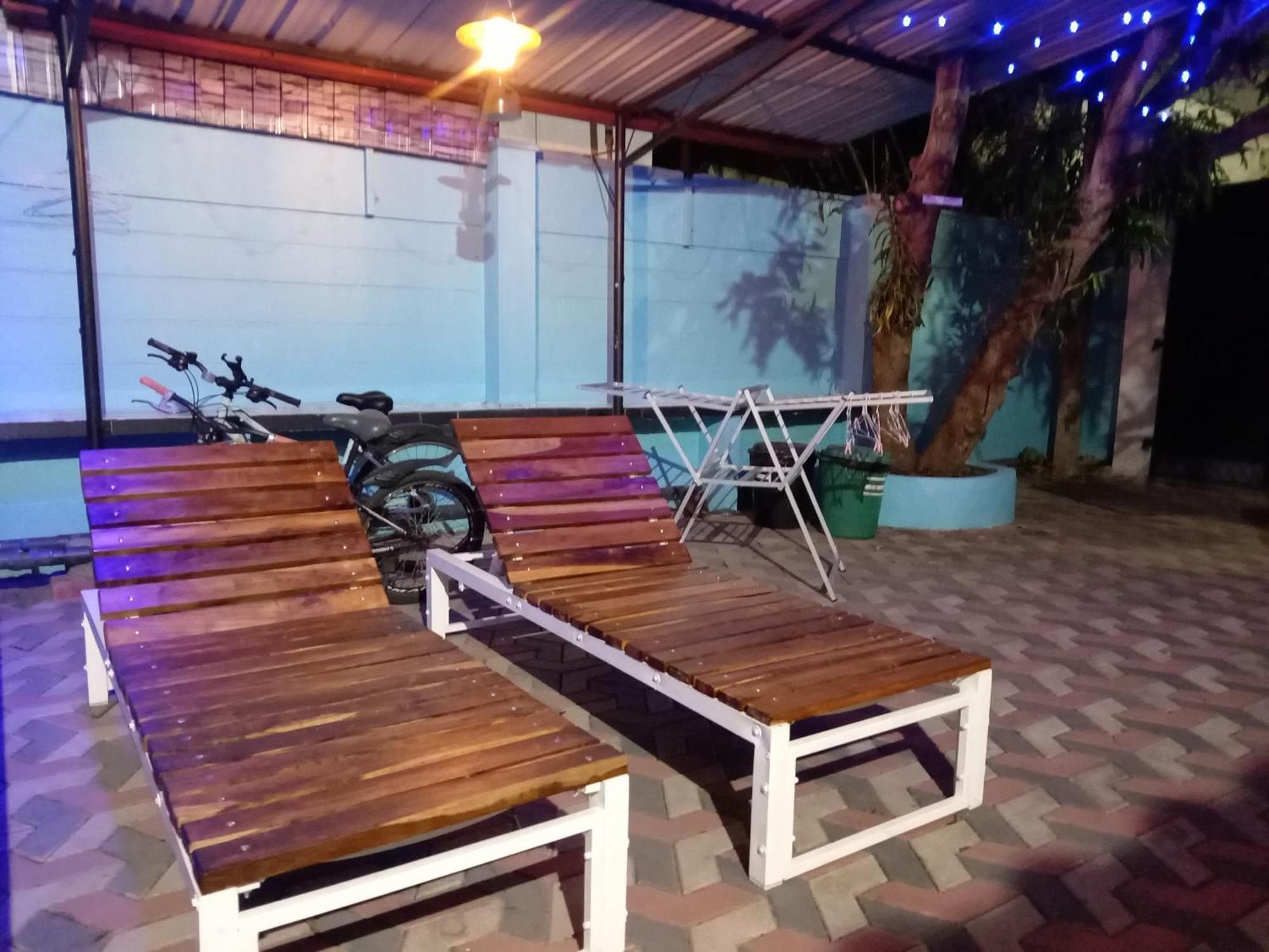 Bee Cottage Negombo Bagian luar foto